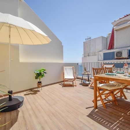 Central & Stylish 2 Bedroom Apartment W/ Balcony Cascais Eksteriør billede