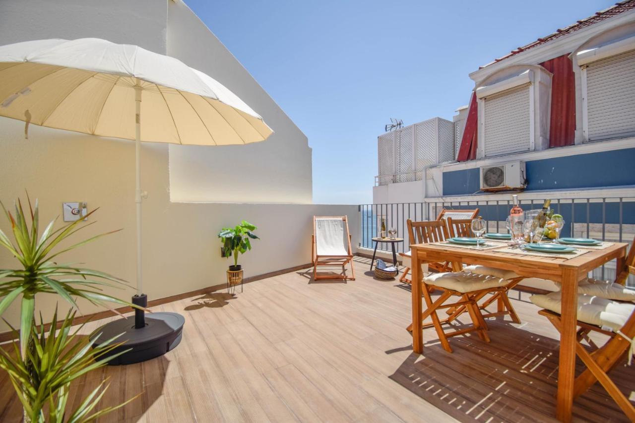Central & Stylish 2 Bedroom Apartment W/ Balcony Cascais Eksteriør billede