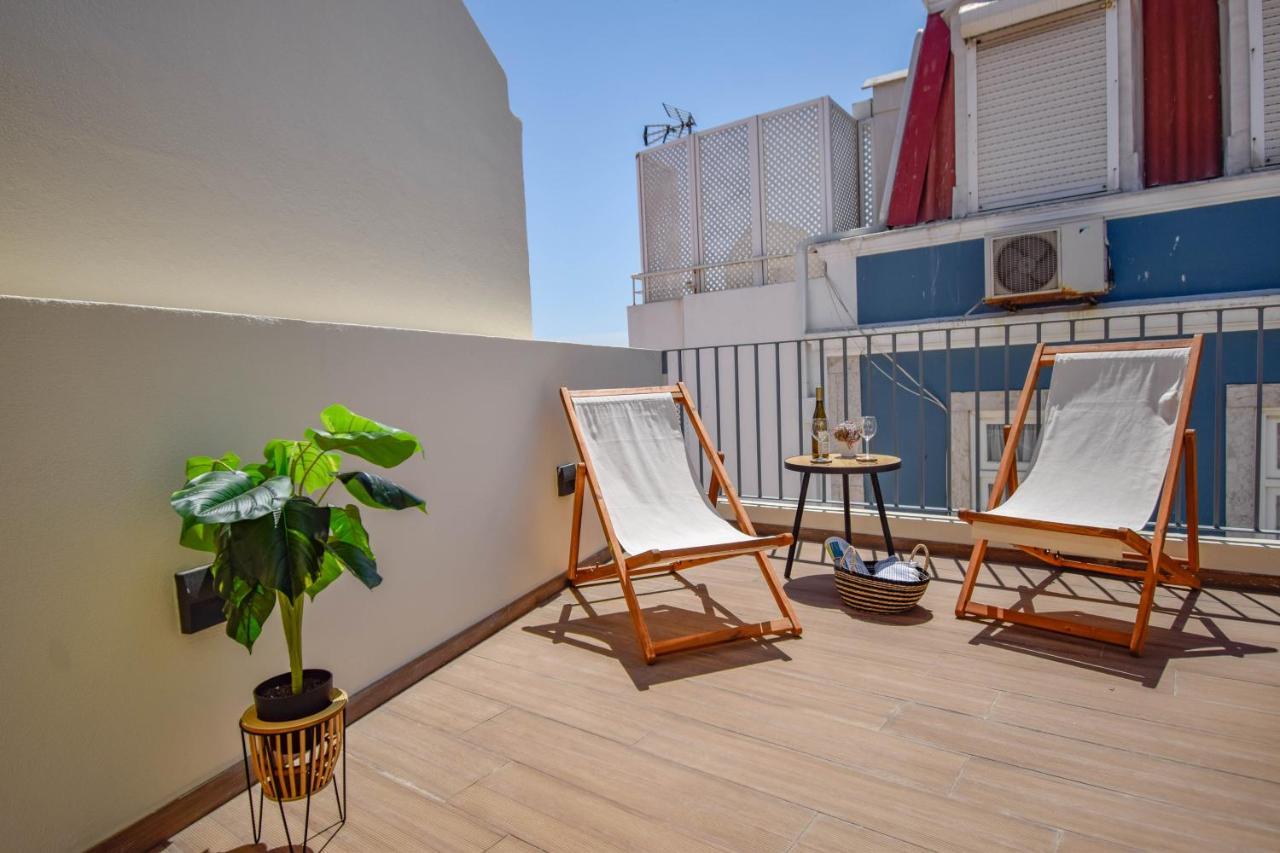 Central & Stylish 2 Bedroom Apartment W/ Balcony Cascais Eksteriør billede